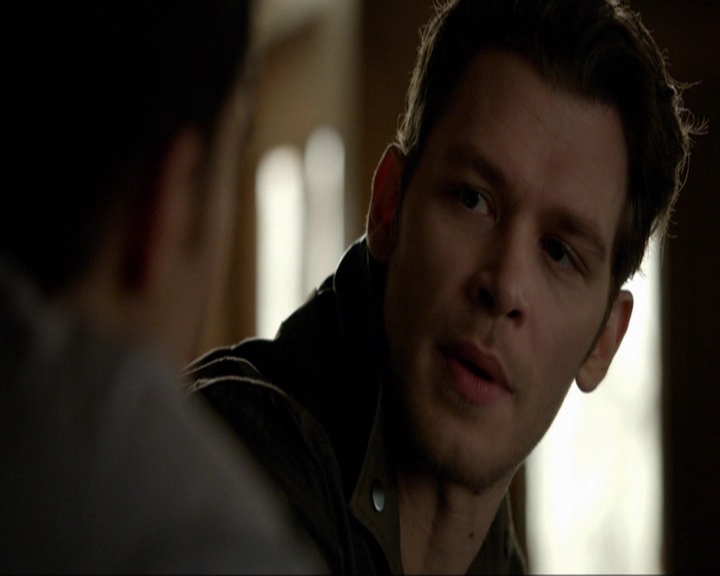 VampireDiariesWorld-dot-nl_7x14MoonlightOnTheBayou0477.jpg