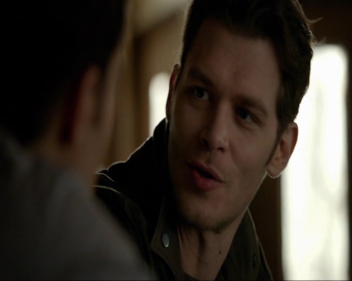 VampireDiariesWorld-dot-nl_7x14MoonlightOnTheBayou0479.jpg