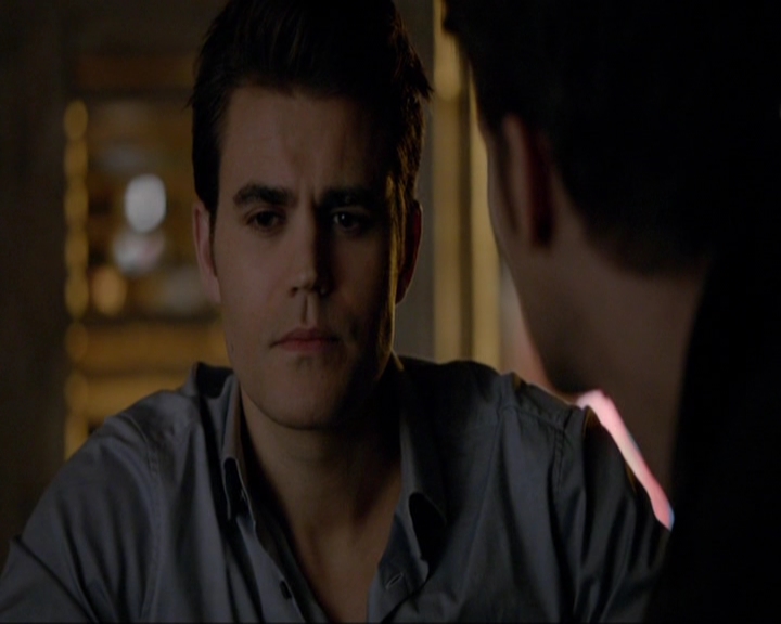 VampireDiariesWorld-dot-nl_7x14MoonlightOnTheBayou0481.jpg