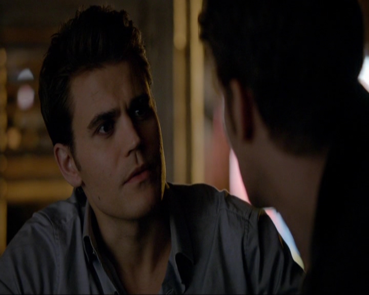 VampireDiariesWorld-dot-nl_7x14MoonlightOnTheBayou0484.jpg