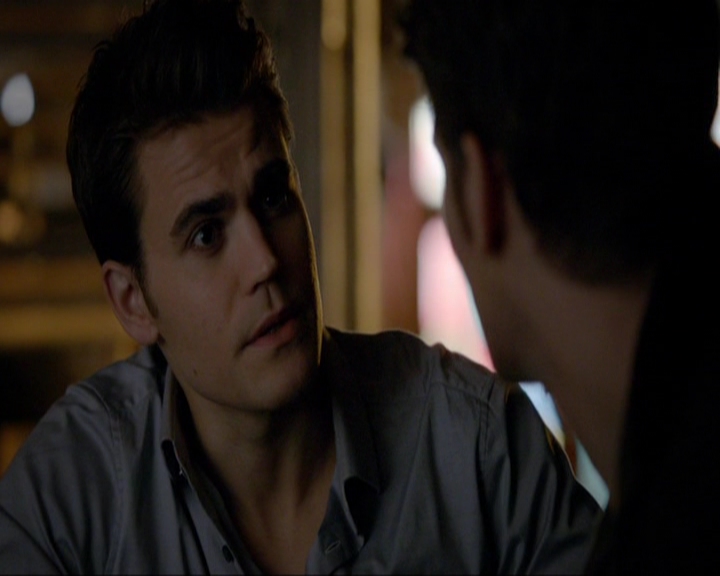 VampireDiariesWorld-dot-nl_7x14MoonlightOnTheBayou0487.jpg