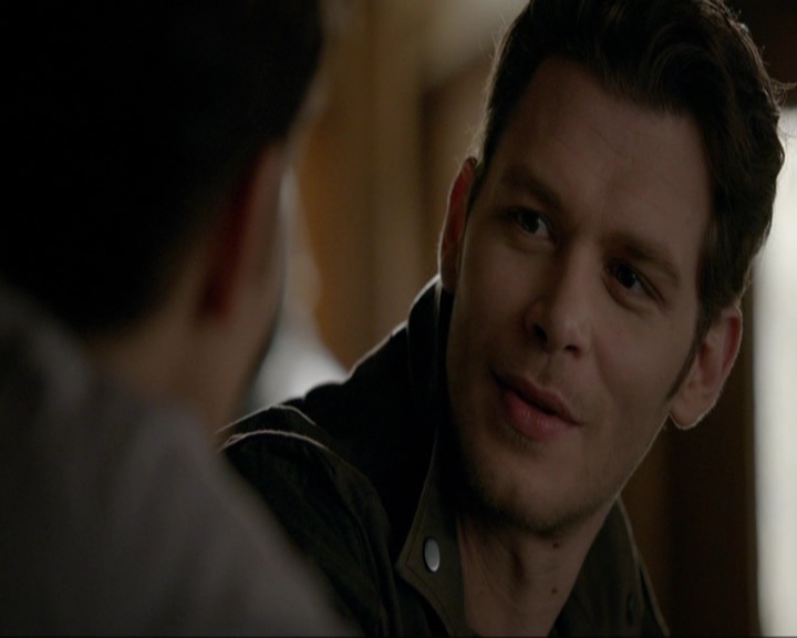 VampireDiariesWorld-dot-nl_7x14MoonlightOnTheBayou0491.jpg