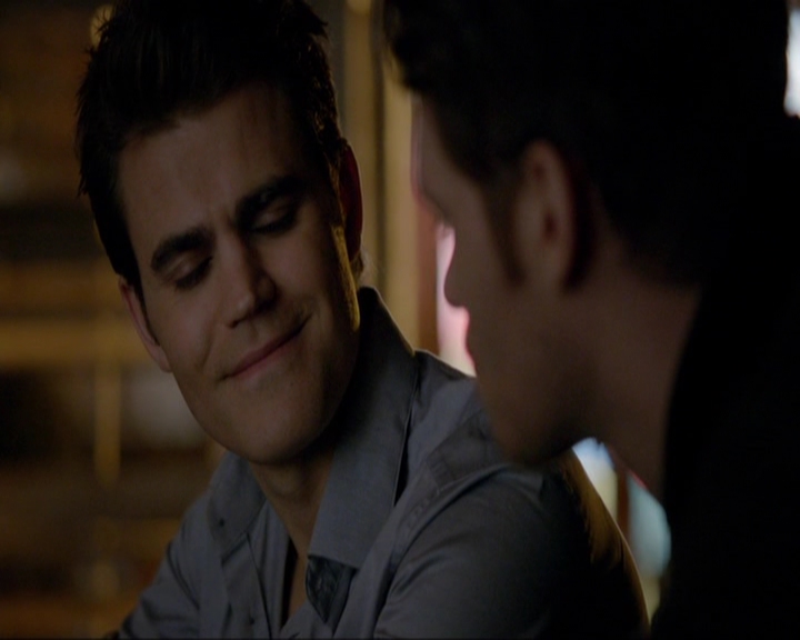 VampireDiariesWorld-dot-nl_7x14MoonlightOnTheBayou0515.jpg