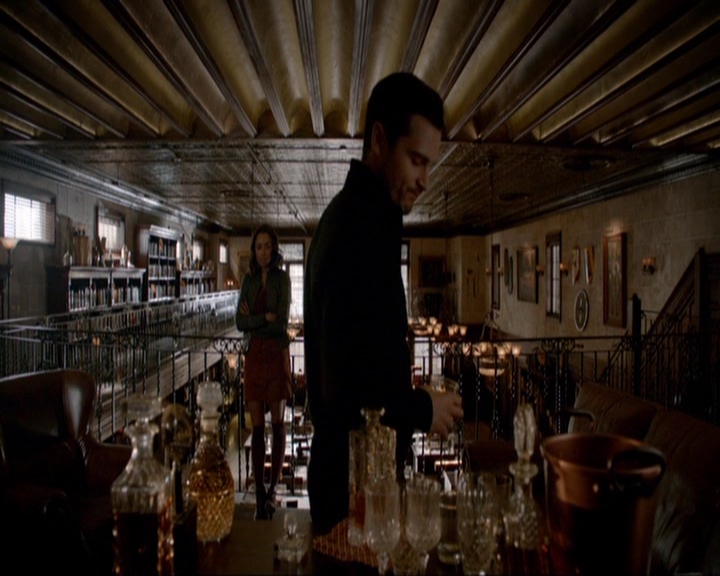 VampireDiariesWorld-dot-nl_7x14MoonlightOnTheBayou0768.jpg