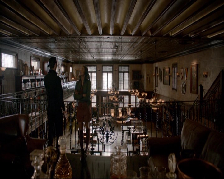 VampireDiariesWorld-dot-nl_7x14MoonlightOnTheBayou0773.jpg