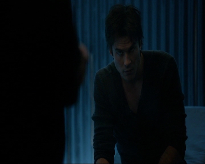 VampireDiariesWorld-dot-nl_7x14MoonlightOnTheBayou0892.jpg