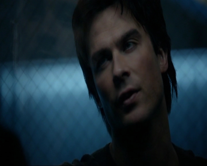 VampireDiariesWorld-dot-nl_7x14MoonlightOnTheBayou0939.jpg