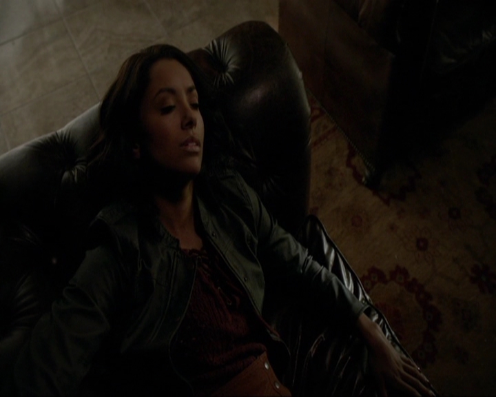 VampireDiariesWorld-dot-nl_7x14MoonlightOnTheBayou0959.jpg