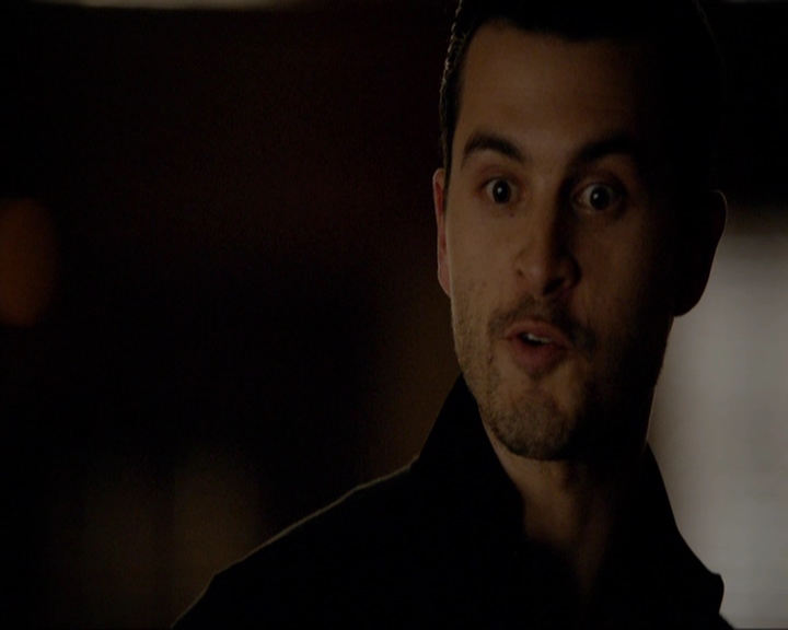 VampireDiariesWorld-dot-nl_7x14MoonlightOnTheBayou0983.jpg