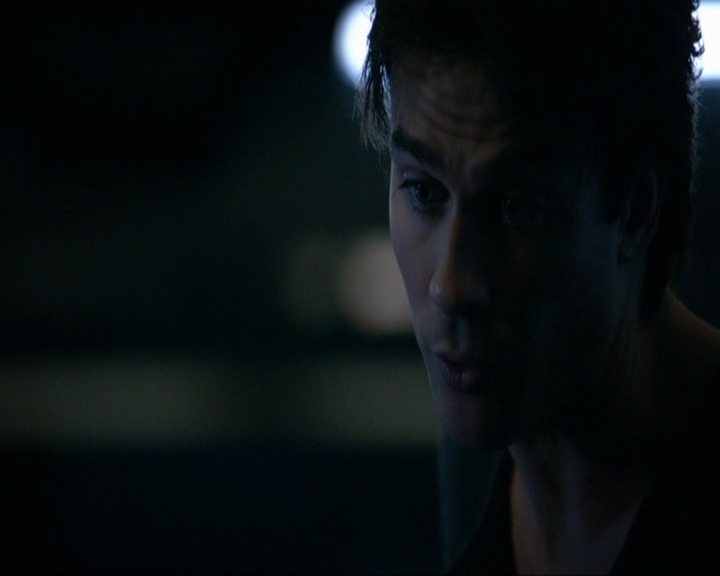 VampireDiariesWorld-dot-nl_7x14MoonlightOnTheBayou1162.jpg