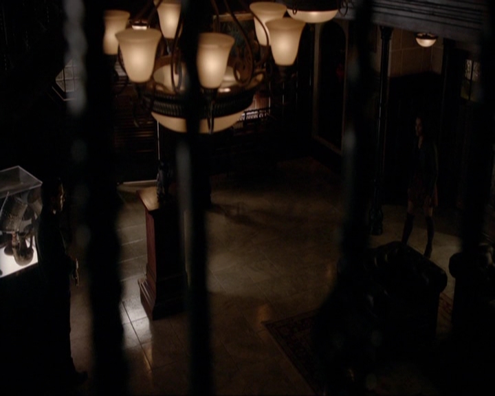 VampireDiariesWorld-dot-nl_7x14MoonlightOnTheBayou1185.jpg