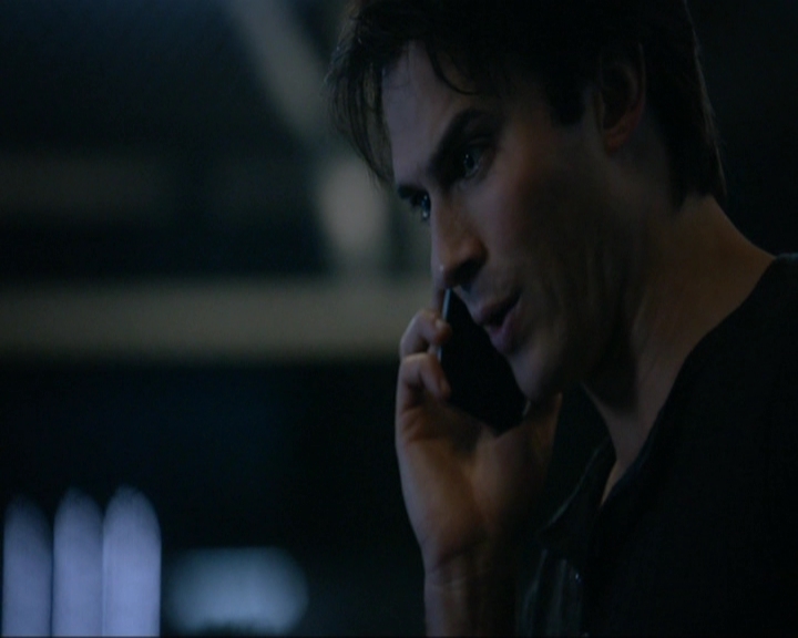 VampireDiariesWorld-dot-nl_7x14MoonlightOnTheBayou1261.jpg