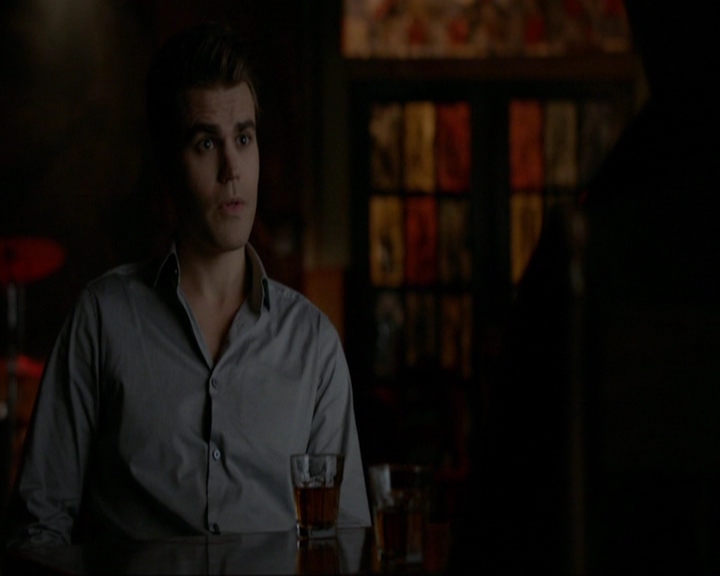 VampireDiariesWorld-dot-nl_7x14MoonlightOnTheBayou1286.jpg