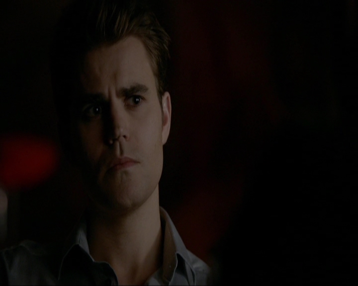 VampireDiariesWorld-dot-nl_7x14MoonlightOnTheBayou1315.jpg