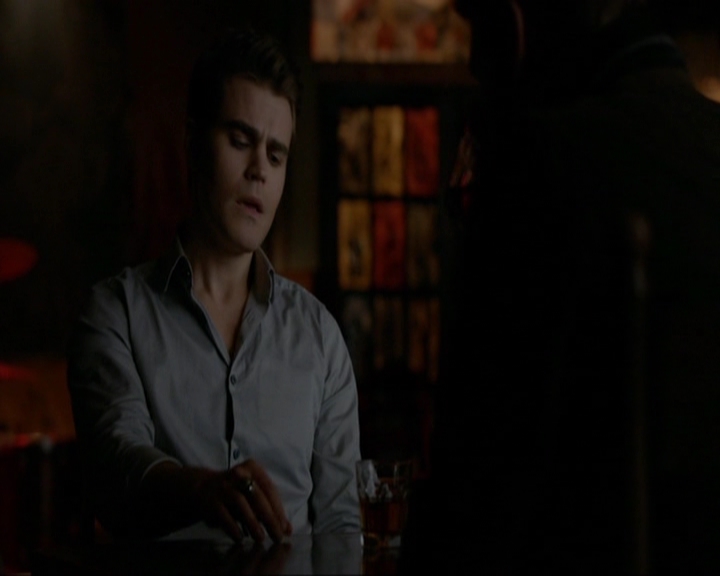 VampireDiariesWorld-dot-nl_7x14MoonlightOnTheBayou1321.jpg