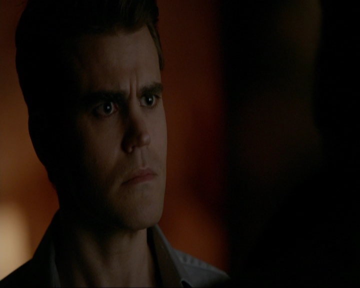 VampireDiariesWorld-dot-nl_7x14MoonlightOnTheBayou1364.jpg