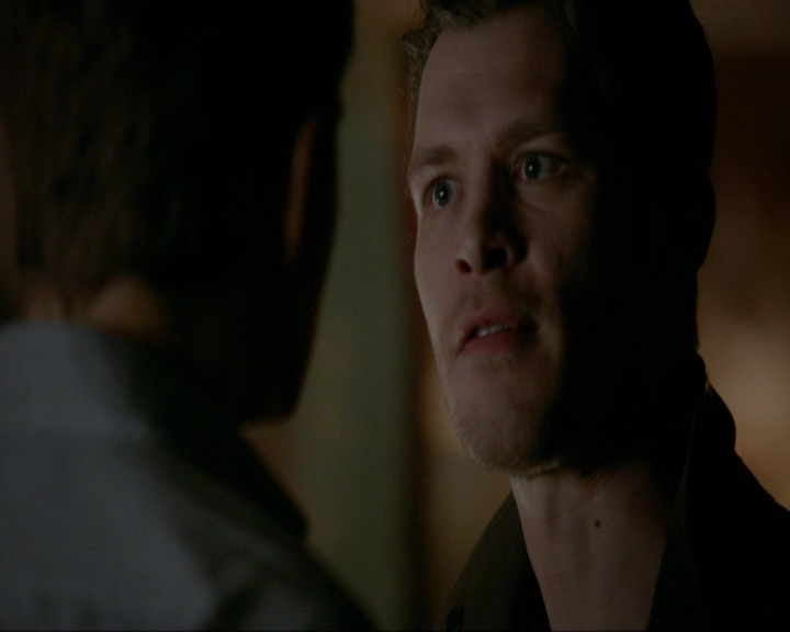 VampireDiariesWorld-dot-nl_7x14MoonlightOnTheBayou1370.jpg