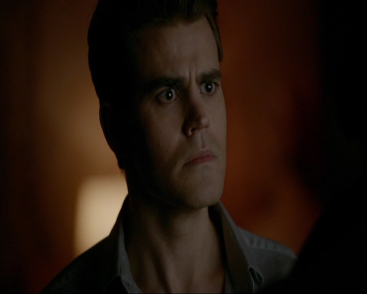 VampireDiariesWorld-dot-nl_7x14MoonlightOnTheBayou1372.jpg