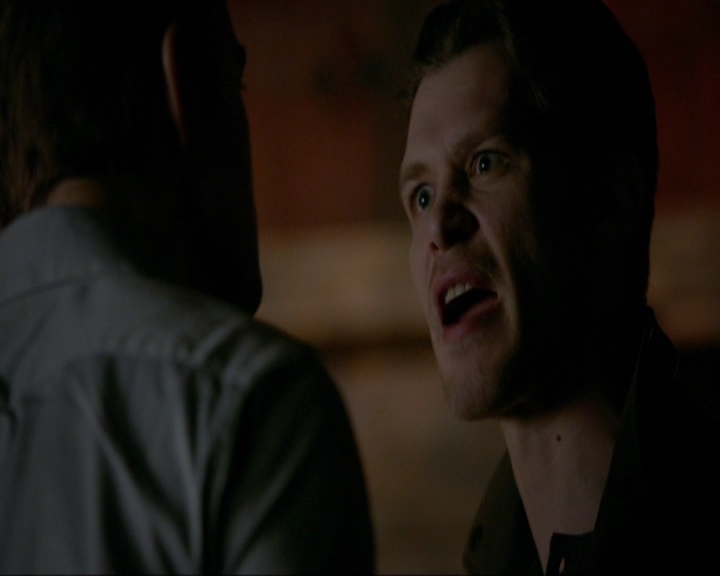 VampireDiariesWorld-dot-nl_7x14MoonlightOnTheBayou1386.jpg