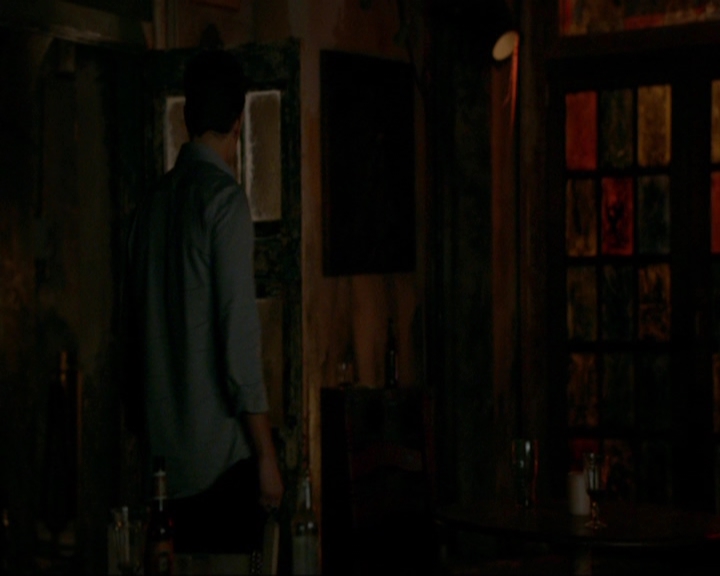 VampireDiariesWorld-dot-nl_7x14MoonlightOnTheBayou1414.jpg