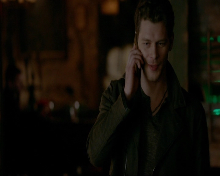 VampireDiariesWorld-dot-nl_7x14MoonlightOnTheBayou1444.jpg