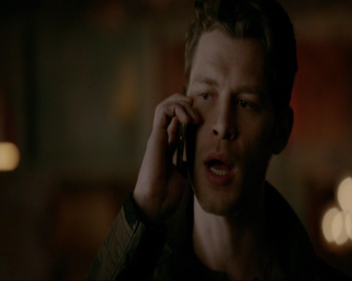 VampireDiariesWorld-dot-nl_7x14MoonlightOnTheBayou1450.jpg