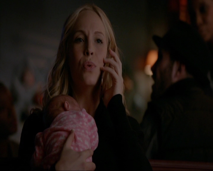 VampireDiariesWorld-dot-nl_7x14MoonlightOnTheBayou1486.jpg