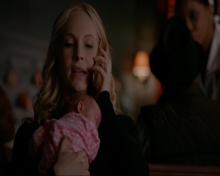 VampireDiariesWorld-dot-nl_7x14MoonlightOnTheBayou1488.jpg