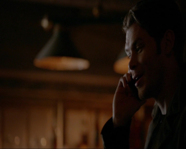 VampireDiariesWorld-dot-nl_7x14MoonlightOnTheBayou1510.jpg