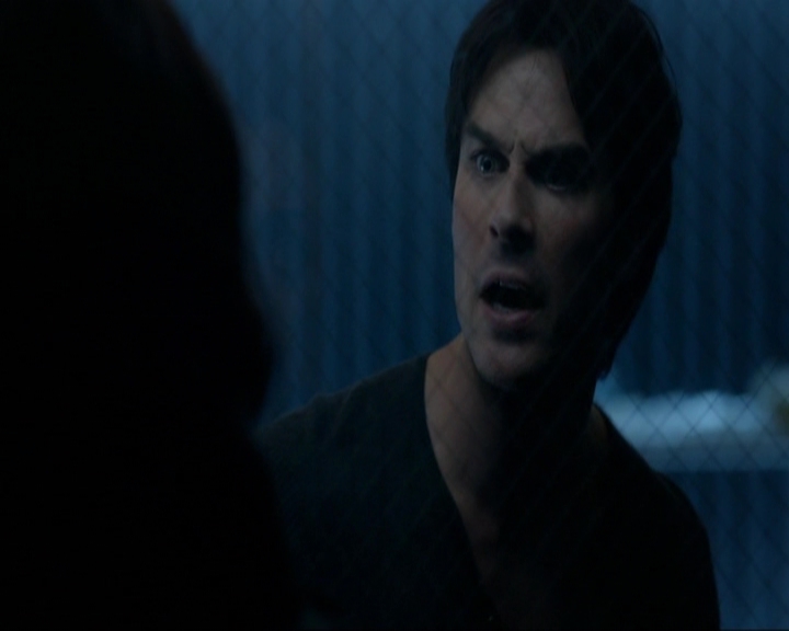 VampireDiariesWorld-dot-nl_7x14MoonlightOnTheBayou1624.jpg