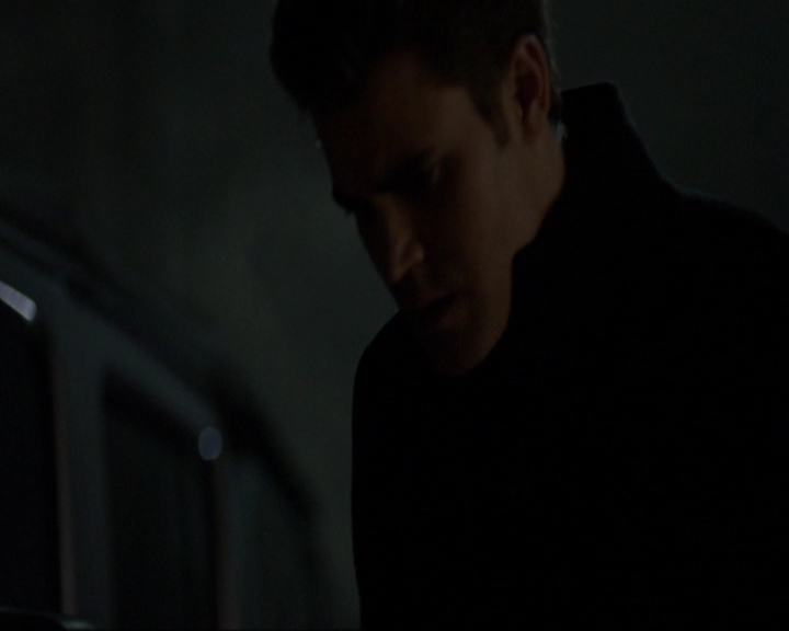 VampireDiariesWorld-dot-nl_7x14MoonlightOnTheBayou1720.jpg