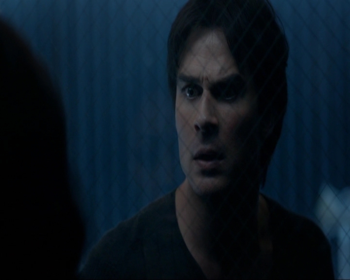 VampireDiariesWorld-dot-nl_7x14MoonlightOnTheBayou1835.jpg