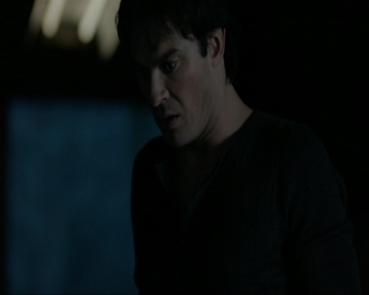 VampireDiariesWorld-dot-nl_7x14MoonlightOnTheBayou1872.jpg