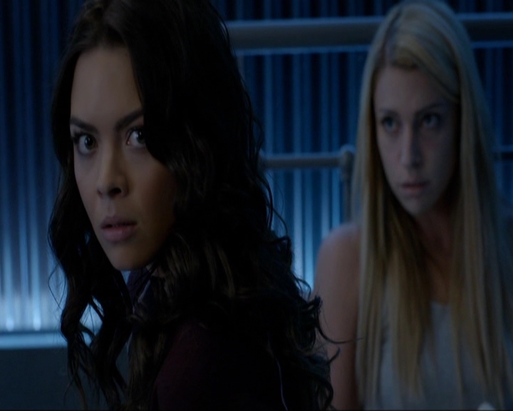 VampireDiariesWorld-dot-nl_7x16DaysOfFuturePast0349.jpg