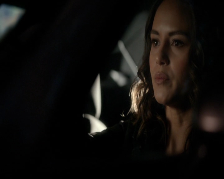 VampireDiariesWorld-dot-nl_7x16DaysOfFuturePast0722.jpg