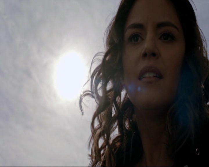 VampireDiariesWorld-dot-nl_7x16DaysOfFuturePast1929.jpg