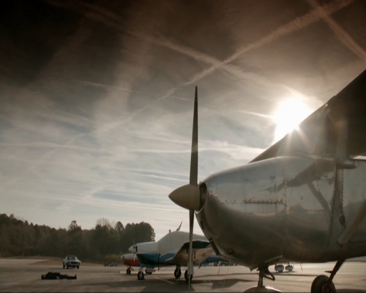 VampireDiariesWorld-dot-nl_7x16DaysOfFuturePast2046.jpg