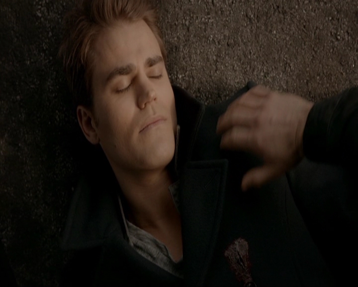 VampireDiariesWorld-dot-nl_7x16DaysOfFuturePast2067.jpg