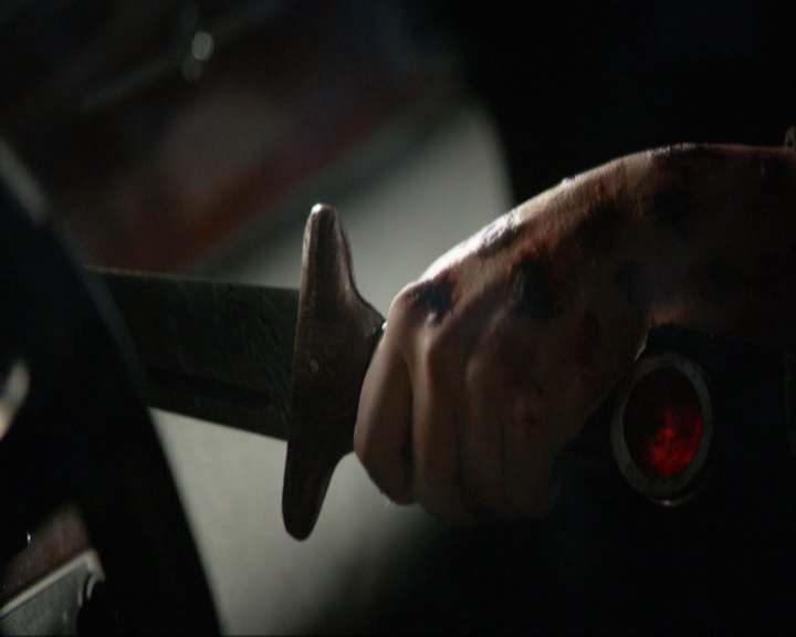 VampireDiariesWorld-dot-nl_7x16DaysOfFuturePast2101.jpg