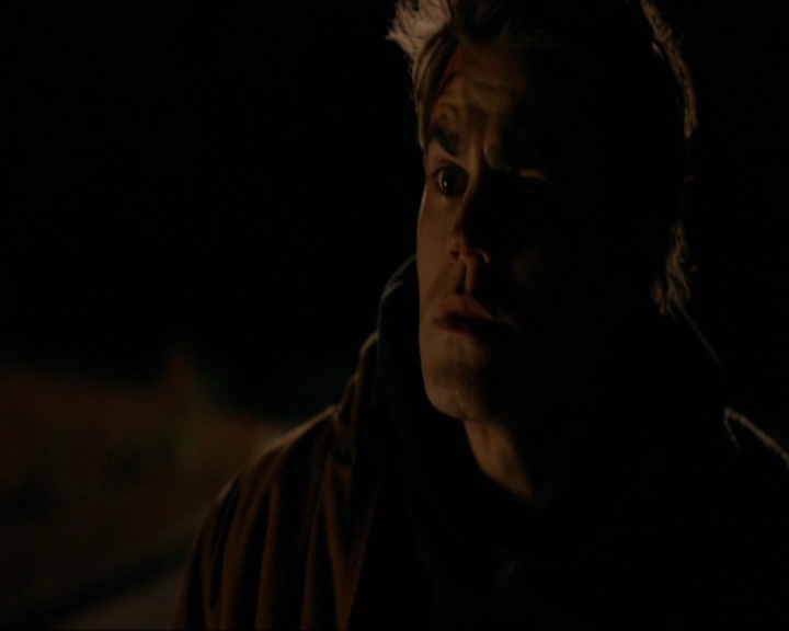 VampireDiariesWorld-dot-nl_7x17IWentToTheWoods0031.jpg