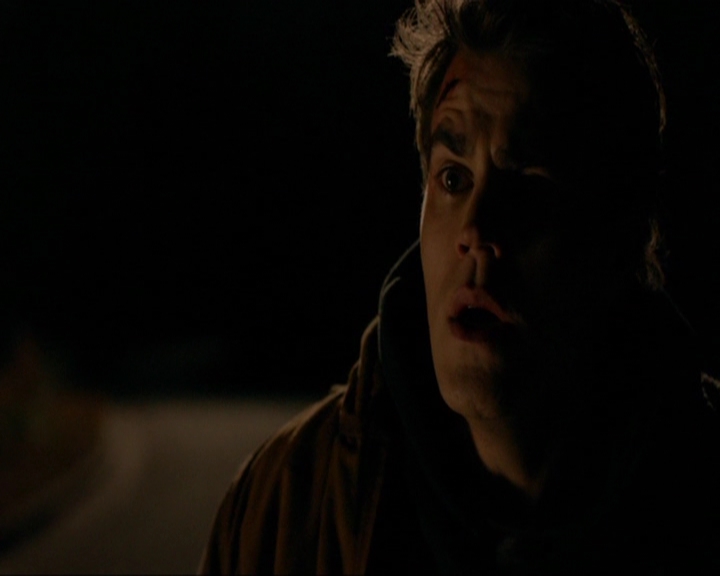 VampireDiariesWorld-dot-nl_7x17IWentToTheWoods0032.jpg