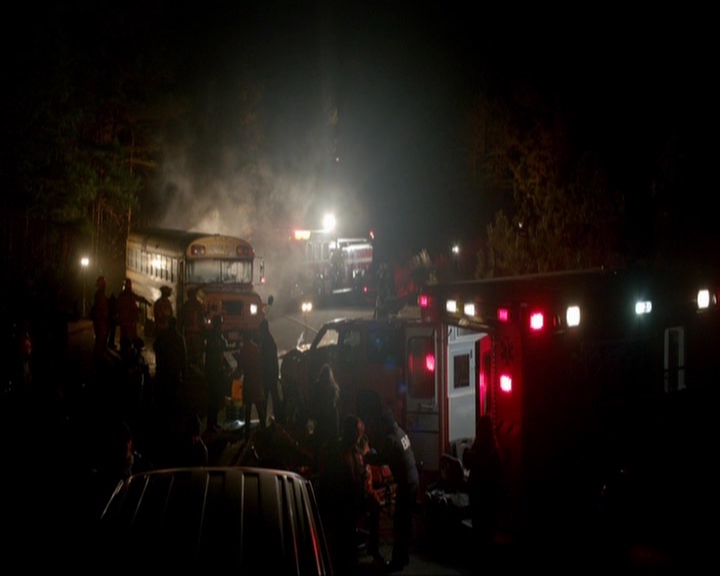 VampireDiariesWorld-dot-nl_7x17IWentToTheWoods0092.jpg