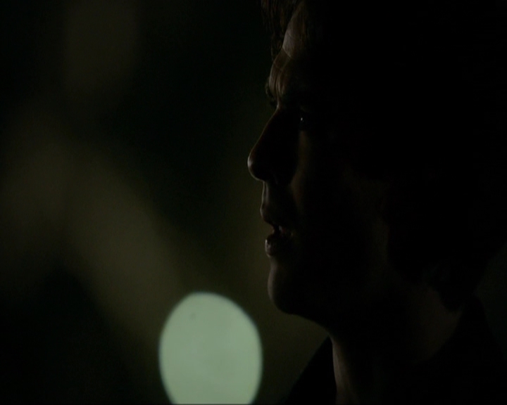 VampireDiariesWorld-dot-nl_7x17IWentToTheWoods0243.jpg