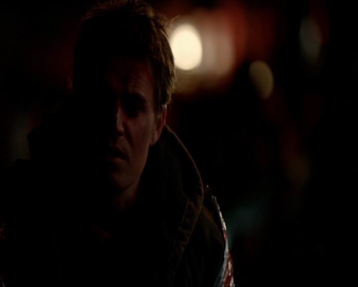 VampireDiariesWorld-dot-nl_7x17IWentToTheWoods0315.jpg