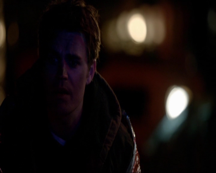 VampireDiariesWorld-dot-nl_7x17IWentToTheWoods0317.jpg