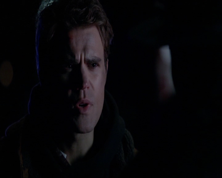 VampireDiariesWorld-dot-nl_7x17IWentToTheWoods0435.jpg