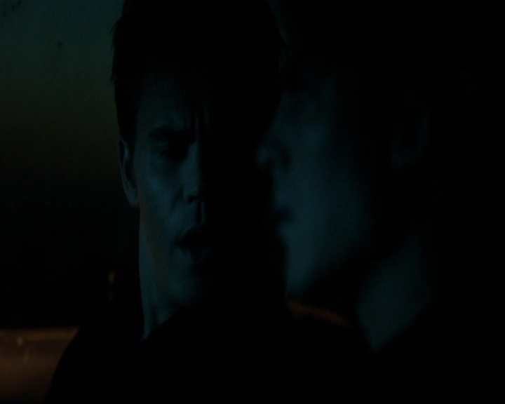 VampireDiariesWorld-dot-nl_7x17IWentToTheWoods0484.jpg