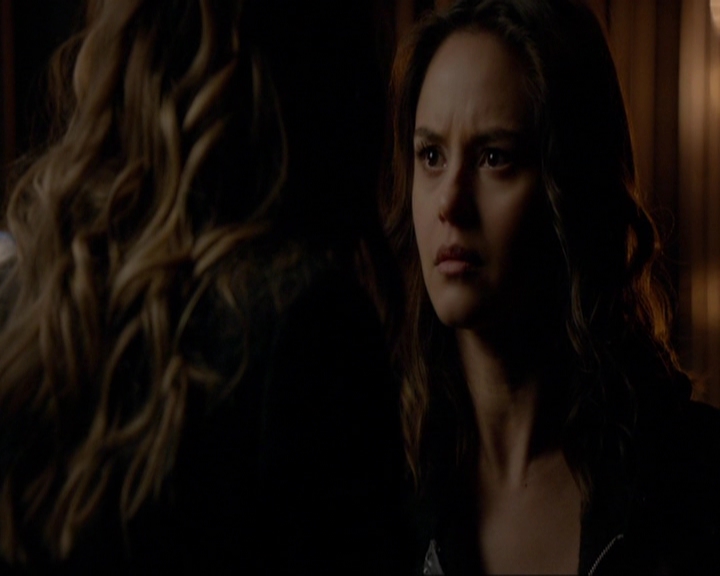 VampireDiariesWorld-dot-nl_7x17IWentToTheWoods0489.jpg