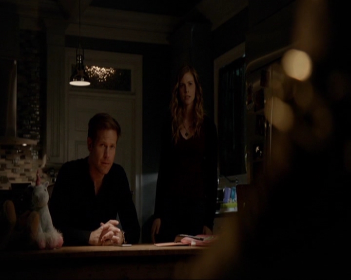 VampireDiariesWorld-dot-nl_7x17IWentToTheWoods0648.jpg