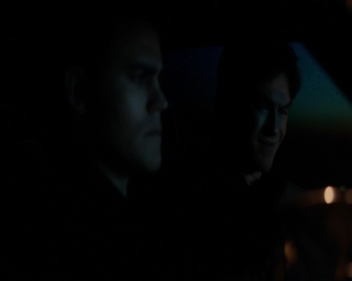 VampireDiariesWorld-dot-nl_7x17IWentToTheWoods0670.jpg